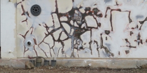 Lowell patterns in the paint of the Test Module, SAM at Biosphere 2